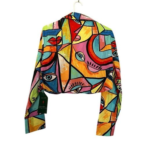 Live 4 Truth Abstract Crop blouse long sleeve Sz.M NWT - Picture 2 of 4